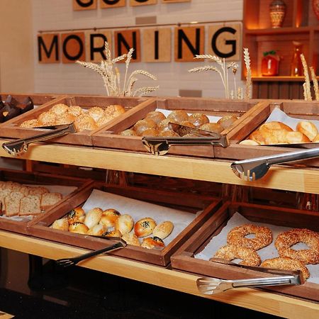 Holiday Inn Tashkent City By Ihg Εξωτερικό φωτογραφία